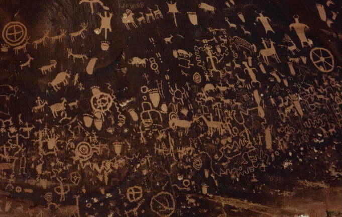 Petroglyphs on the way into Canyonlands.